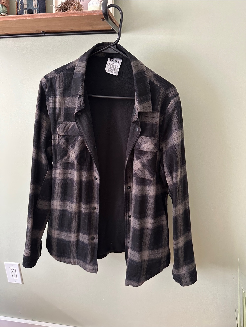 ZYIA Black & Gray Plaid Button-Down Shirt Jacket